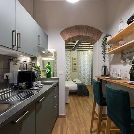 Rome As You Feel - Piazza Dei Satiri Apartments Bagian luar foto