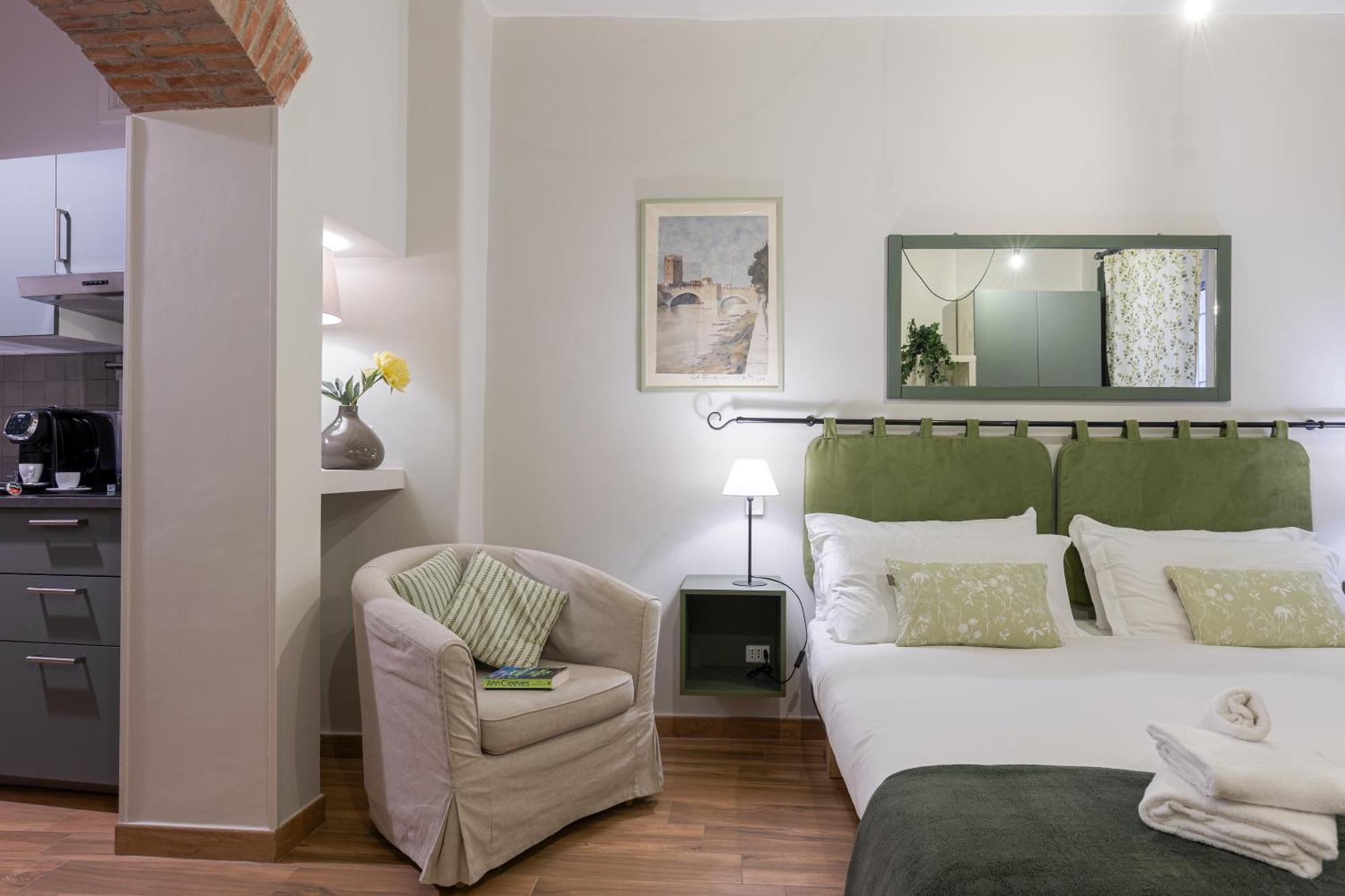 Rome As You Feel - Piazza Dei Satiri Apartments Bagian luar foto