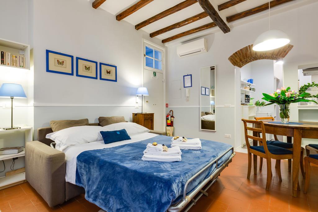 Rome As You Feel - Piazza Dei Satiri Apartments Bagian luar foto