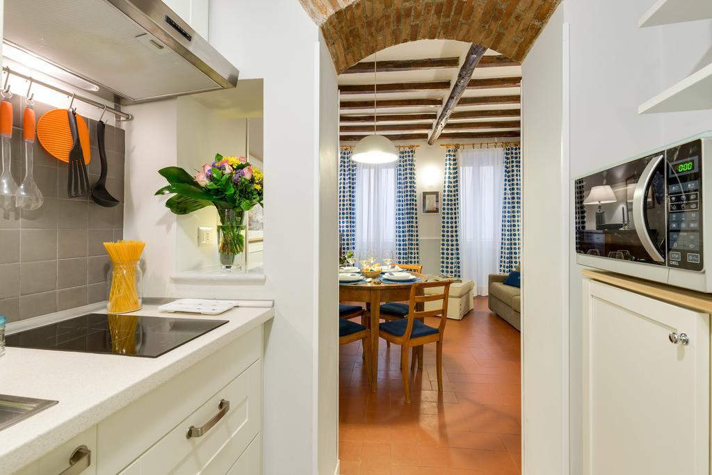 Rome As You Feel - Piazza Dei Satiri Apartments Bagian luar foto